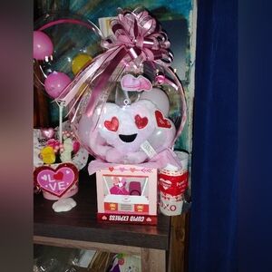 Heart Balloon Gift Set with Pink Accents